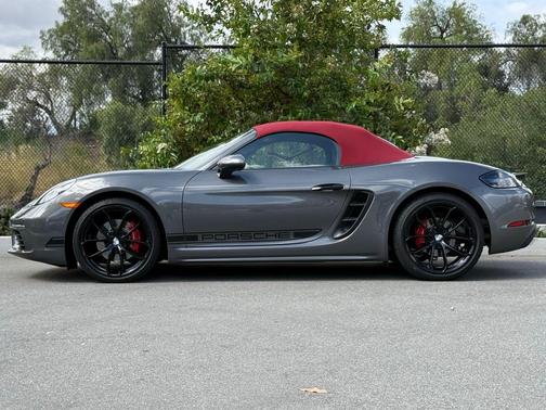 2024 Porsche 718 Boxster Style Edition