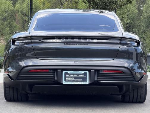 2023 Porsche Taycan Turbo