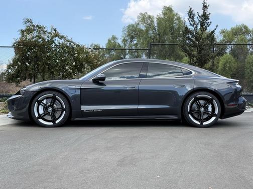 2023 Porsche Taycan Turbo