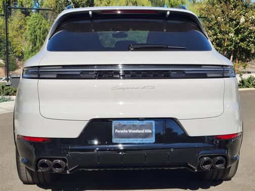 2026 Porsche Cayenne GTS