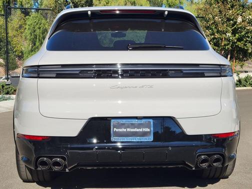 2026 Porsche Cayenne GTS