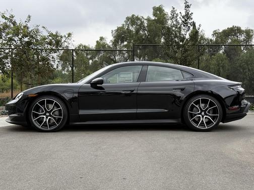 2026 Porsche Taycan 