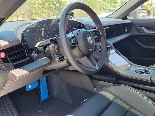 2025 Porsche Taycan 4S