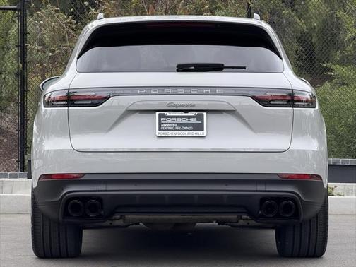 2022 Porsche Cayenne Platinum Edition