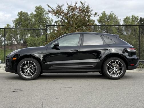 2024 Porsche Macan 