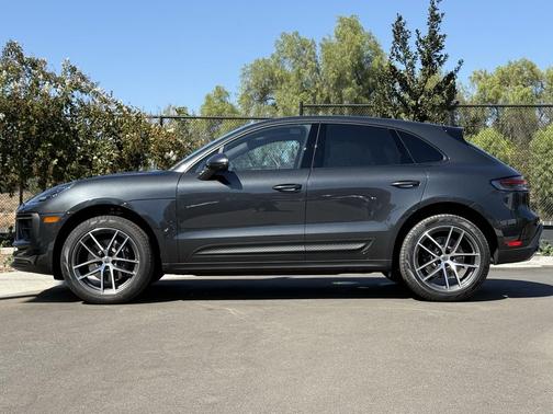 2025 Porsche Macan 