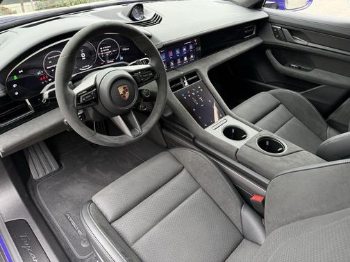 2026 Porsche Taycan GTS