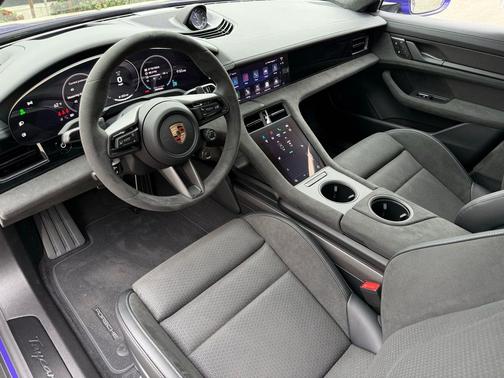 2026 Porsche Taycan GTS