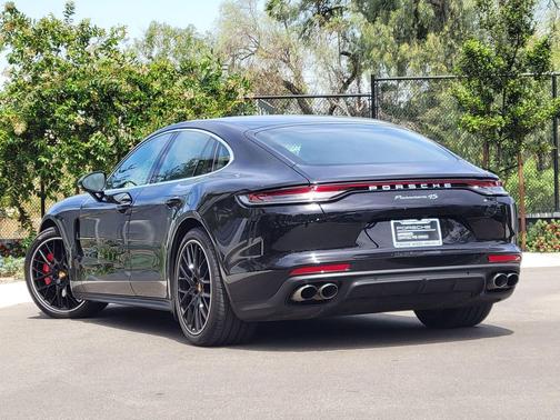 2023 Porsche Panamera 4S