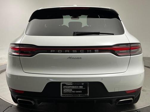 Photo 4 of 32 of 2021 Porsche Macan Base