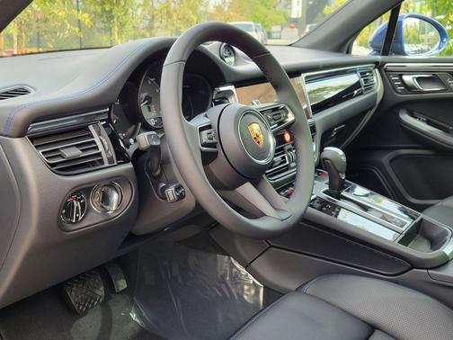 2026 Porsche Macan S