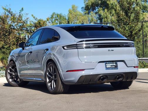 2025 Porsche Cayenne Cayenne Turbo E-Hybrid