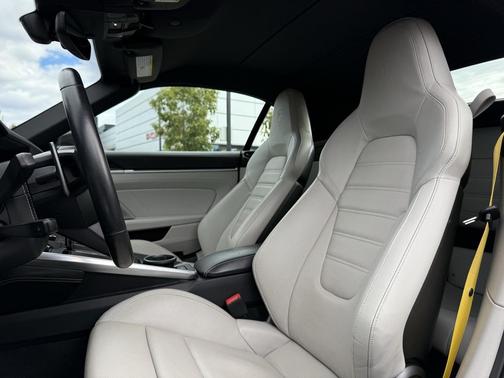 2022 Porsche 911 Turbo S