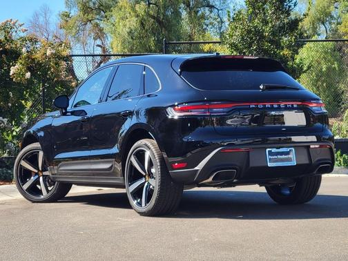 2026 Porsche Macan Macan