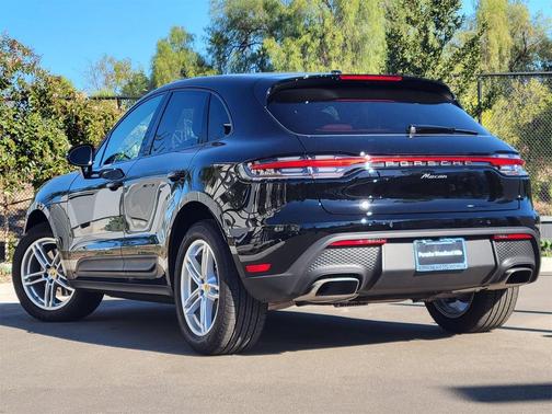 2025 Porsche Macan