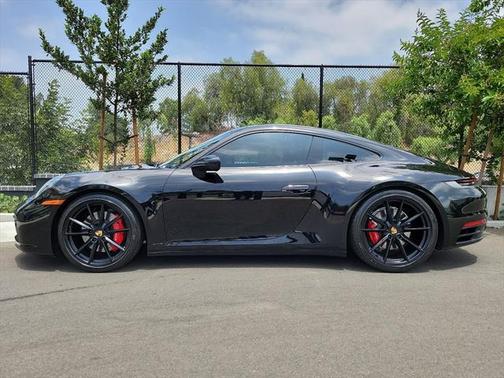 2022 Porsche 911 Carrera S