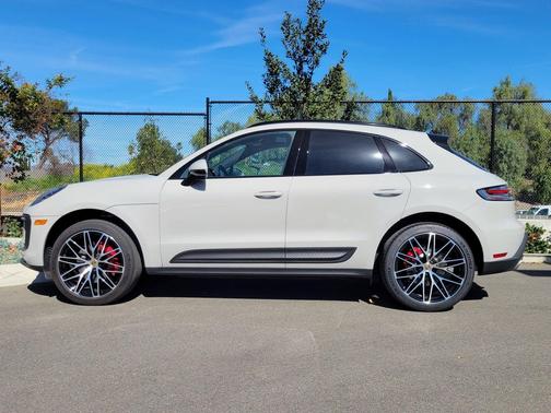 2023 Porsche Macan S