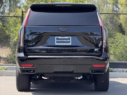 2024 Cadillac Escalade Sport