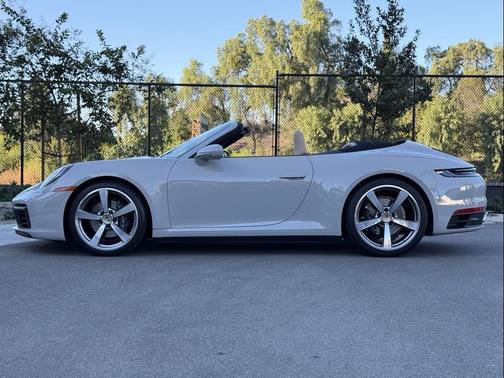 2024 Porsche 911 Carrera