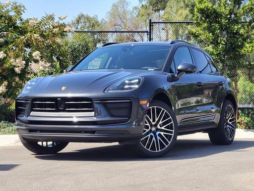 2026 Porsche Macan Macan