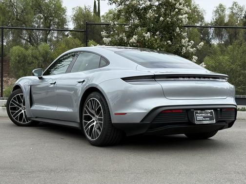 2023 Porsche Taycan Base (A2)