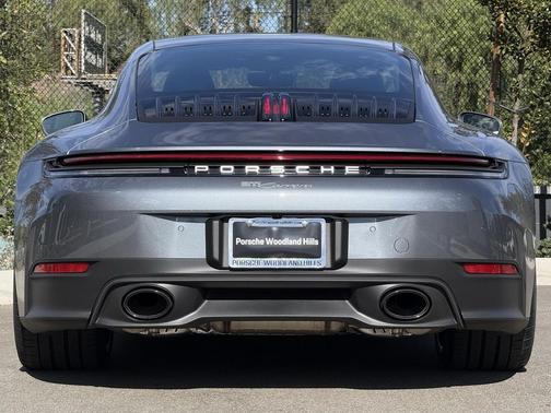 2026 Porsche 911 Carrera