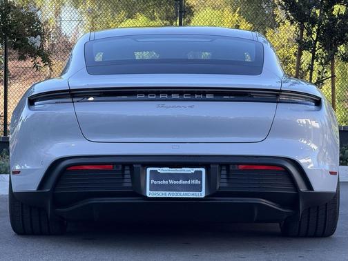 2025 Porsche Taycan 4