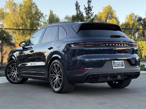2025 Porsche Cayenne S