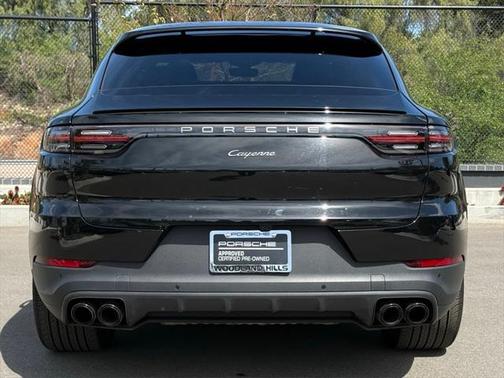 2023 Porsche Cayenne Platinum Edition