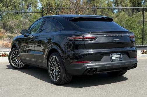 2023 Porsche Cayenne Platinum Edition