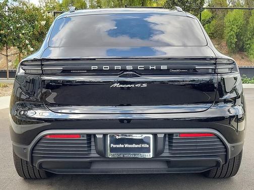 2025 Porsche Macan 4S