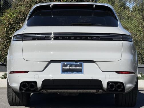 2026 Porsche Cayenne GTS