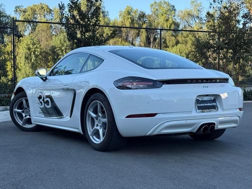 2025 Porsche 718 Cayman Loaner