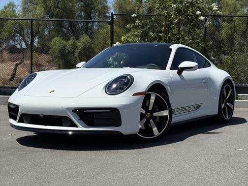 2024 Porsche 911 Carrera 4S