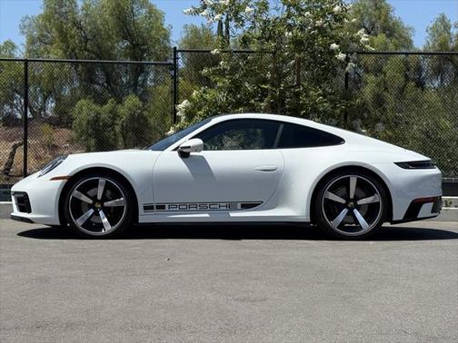 2024 Porsche 911 Carrera 4S