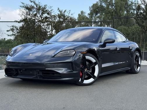 2026 Porsche Taycan 4S