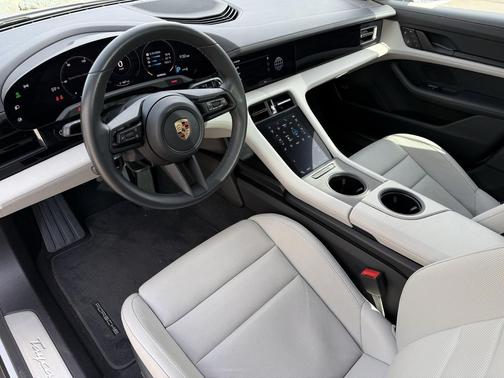 2023 Porsche Taycan 4S