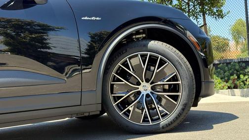 2026 Porsche Macan Macan Electric