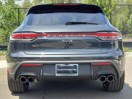 2025 Porsche Macan Base