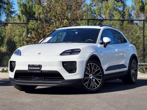 2025 Porsche Macan 4