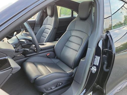 2024 Porsche Taycan 4S