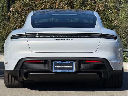 2026 Porsche Taycan GTS