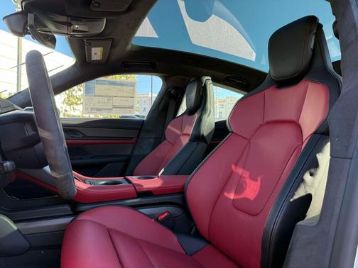 2026 Porsche Taycan GTS