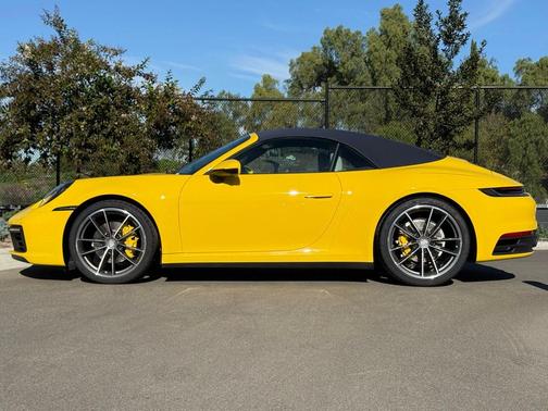 2021 Porsche 911 Carrera