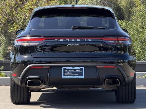 2023 Porsche Macan Base