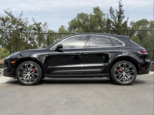 2022 Porsche Macan S