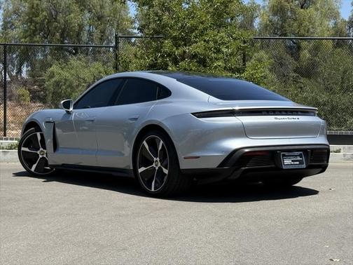 2021 Porsche Taycan Turbo S