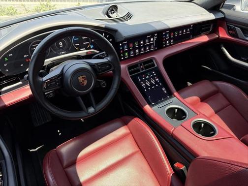 2021 Porsche Taycan Turbo S