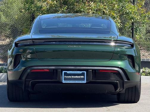 2025 Porsche Taycan Turbo S