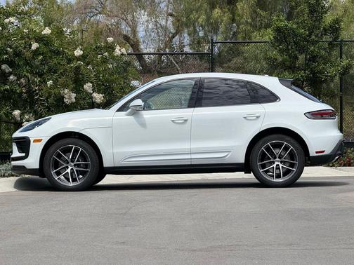 2025 Porsche Macan Macan